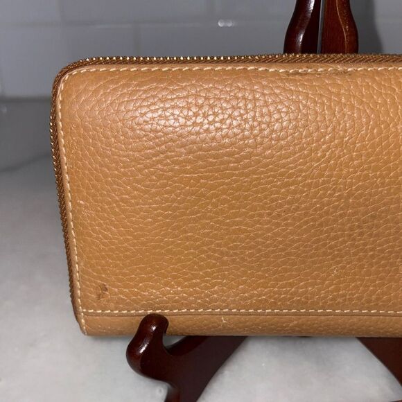 Dooney & Bourke Wallet Wristlet Pebbled Leather Full Zip Continental tan Wallet - Picture 5 of 16